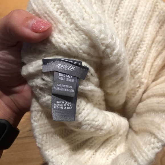 American Eagle winter hats - Picture 3 of 6